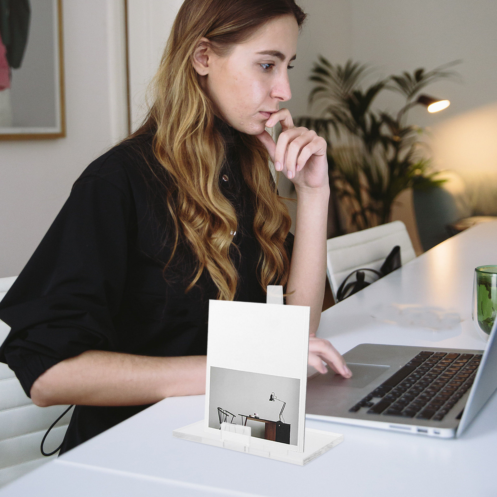 Versatile Acrylic Plate Stand  - Clear Acrylic Book Stand Holder recension och pris