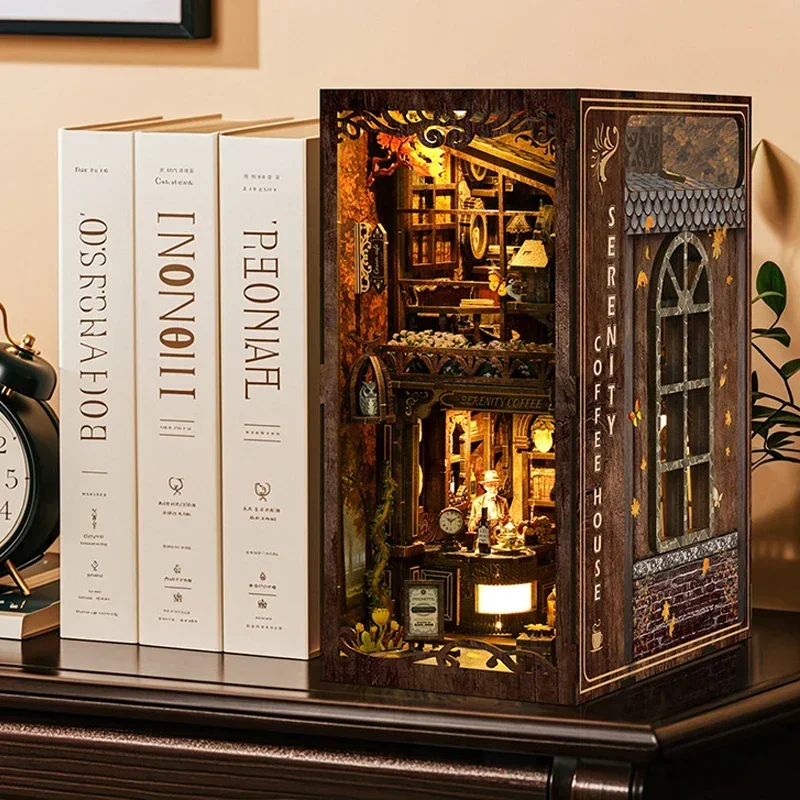 Serenity Coffee House Bookshel - Diy Wooden Book Nook Kit Shelf Insert recension och pris