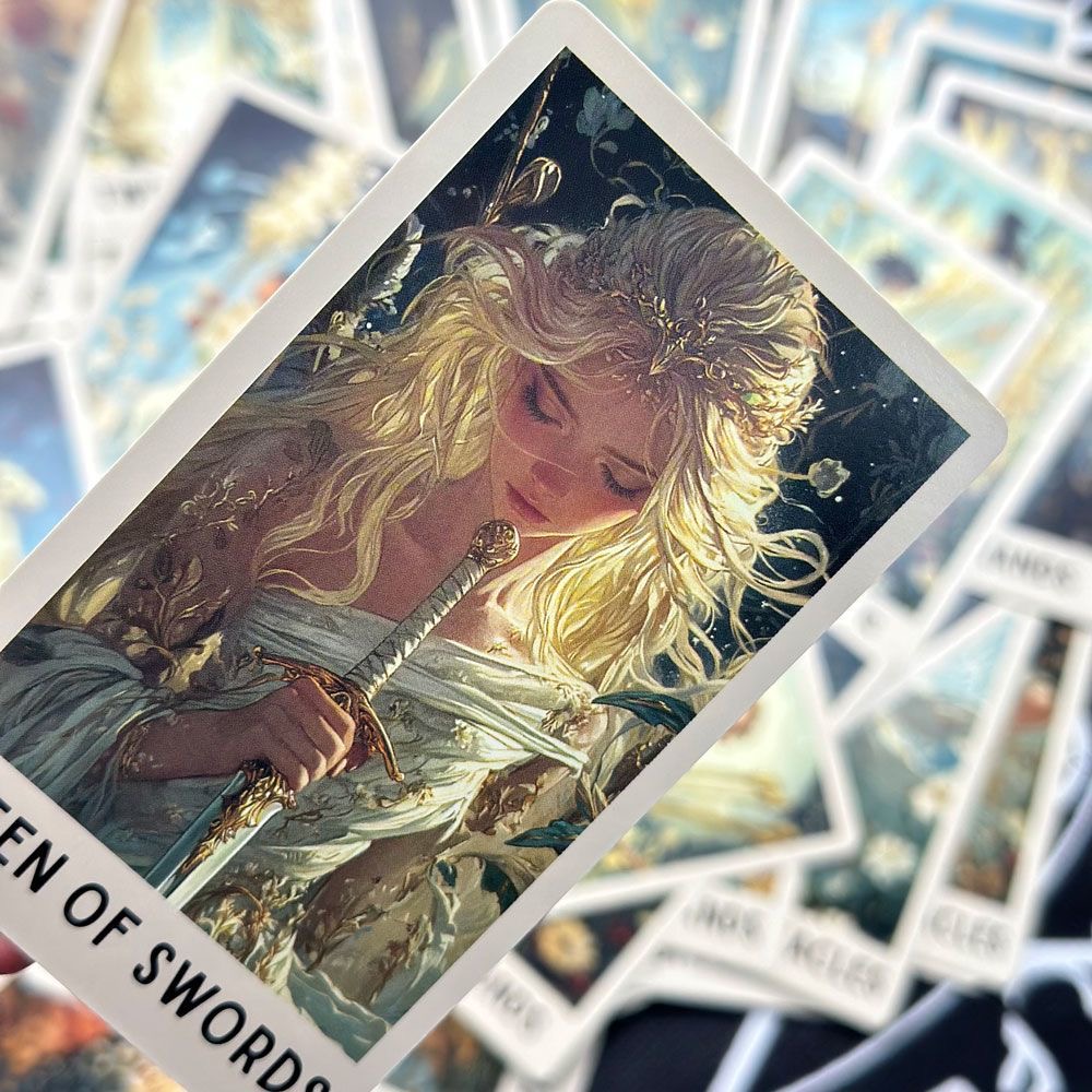 78 Enigmatic Bloom Tarot Cards - Tarot Deck With Guidebook recension och pris